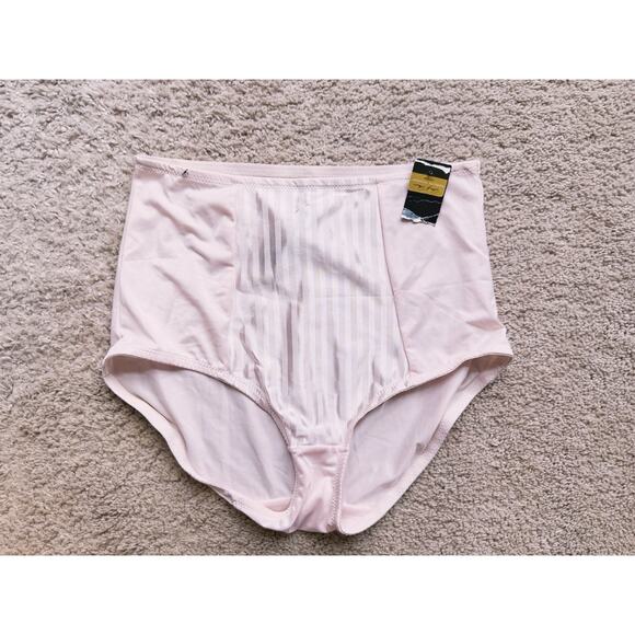 NWT Marilyn Monroe Shaping Briefs Panties Underwear Firm Control Microfiber 1X - Picture 1 of 3